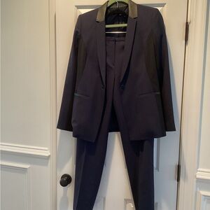 NWT Elie Tahari Navy and Black Blazer Set
